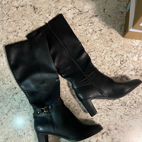 Charter Club Palmaa Black Knee high Boots - Picture 2 of 9